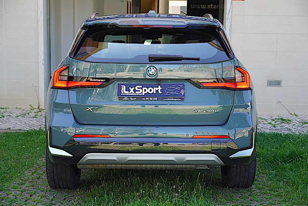 bmw-x1-xdrive30-e-2023-gasolina-1499cc