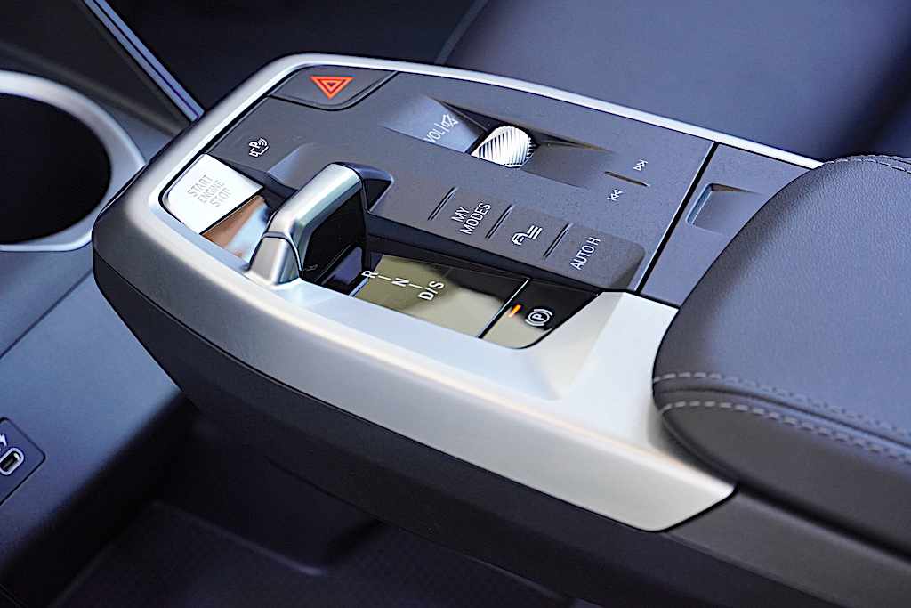 bmw-x1-xdrive30-e-2023-gasolina-1499cc
