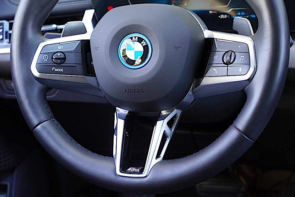 bmw-x1-xdrive30-e-2023-gasolina-1499cc