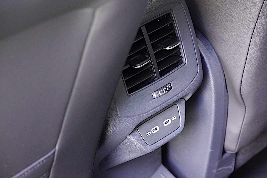 volkswagen-t-roc-2-0-tdi-2025-diesel-1968cc