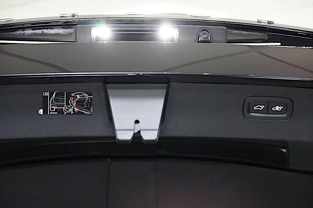 volvo-xc-90-2019-hibrido-a-gasolina-1969cc