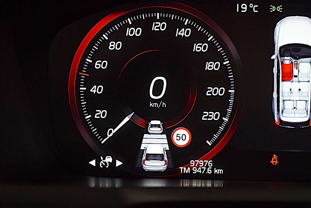 volvo-xc-90-2019-hibrido-a-gasolina-1969cc