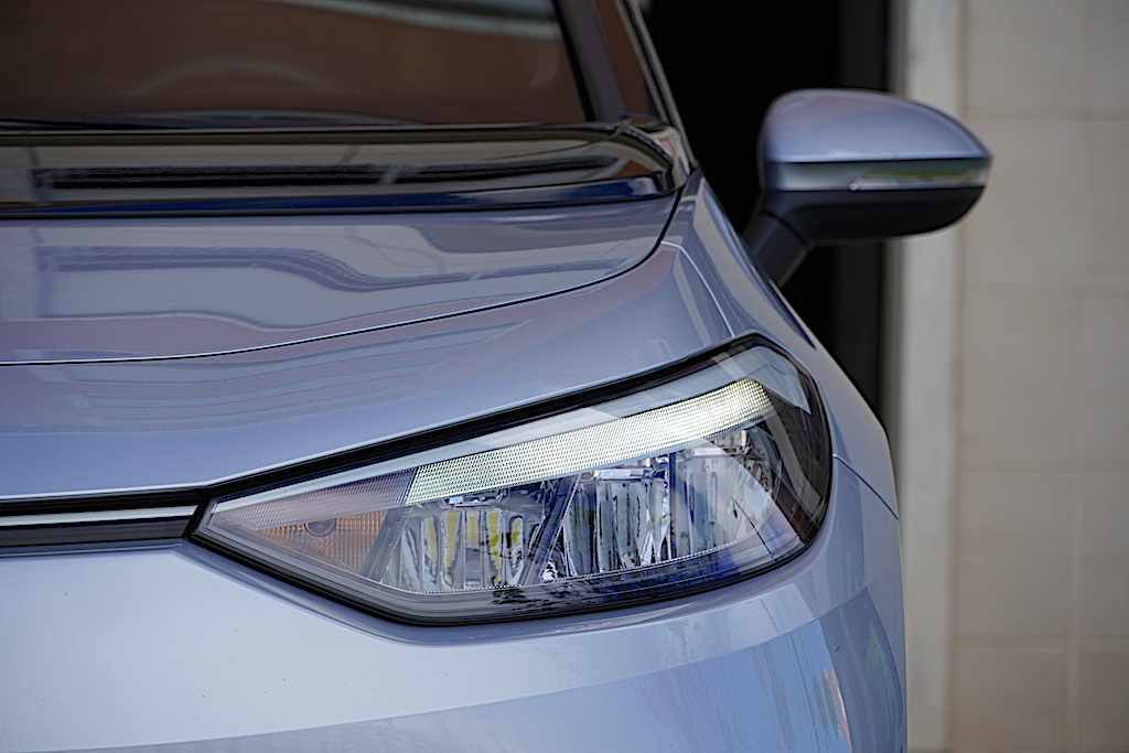 volkswagen-id-3-pro-performance-58-kwh-2023-eletrico