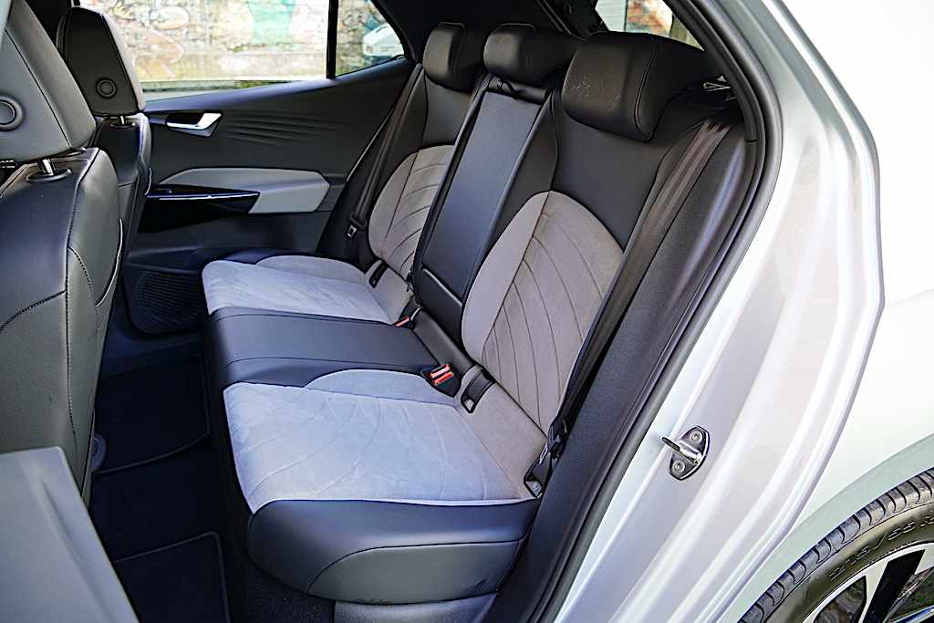 volkswagen-id-3-pro-performance-58-kwh-2023-eletrico