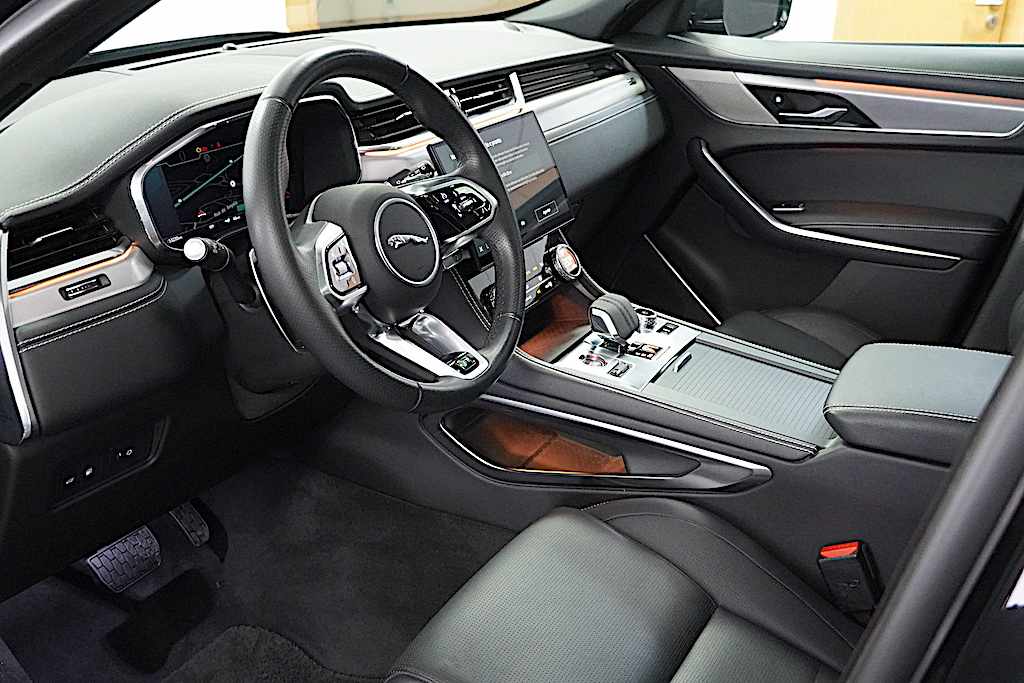 jaguar-f-pace-p400e-phev-2023-gasolina-1997cc