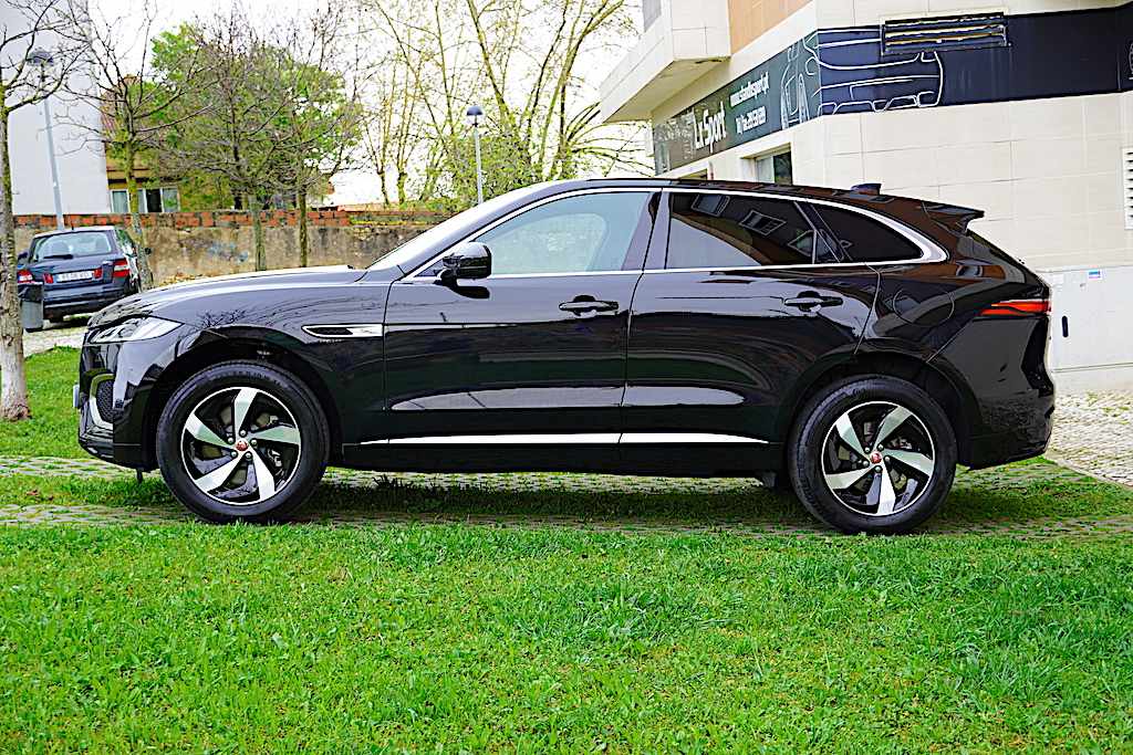 jaguar-f-pace-p400e-phev-2023-gasolina-1997cc