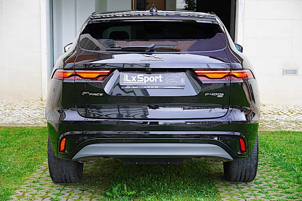 jaguar-f-pace-p400e-phev-2023-gasolina-1997cc