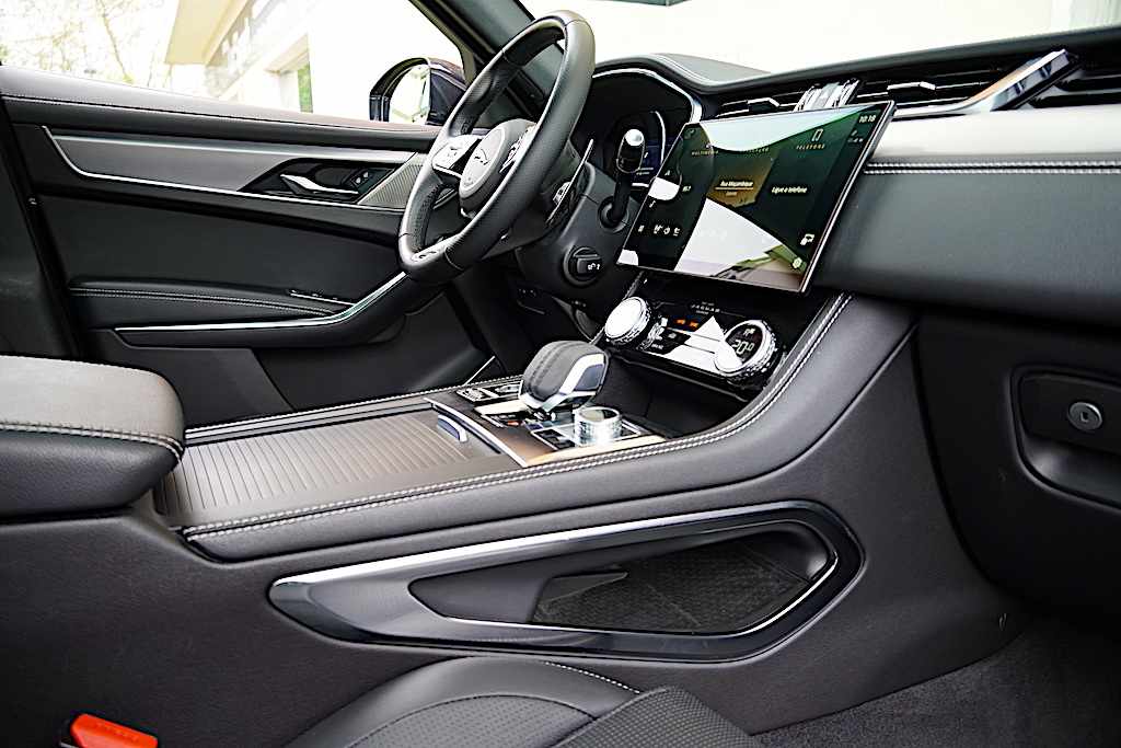 jaguar-f-pace-p400e-phev-2023-gasolina-1997cc