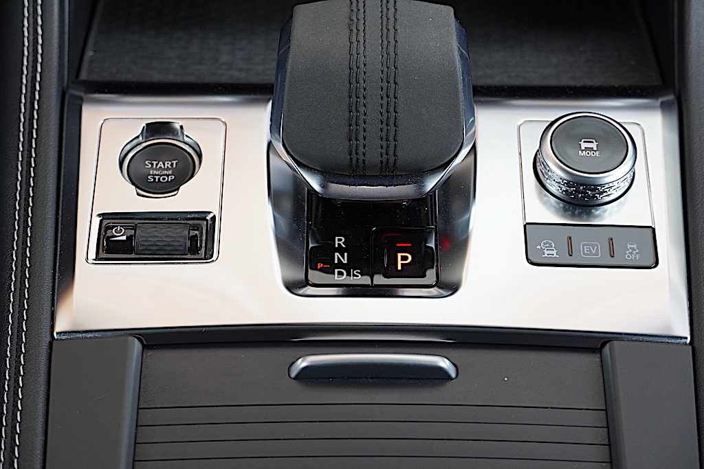 jaguar-f-pace-p400e-phev-2023-gasolina-1997cc