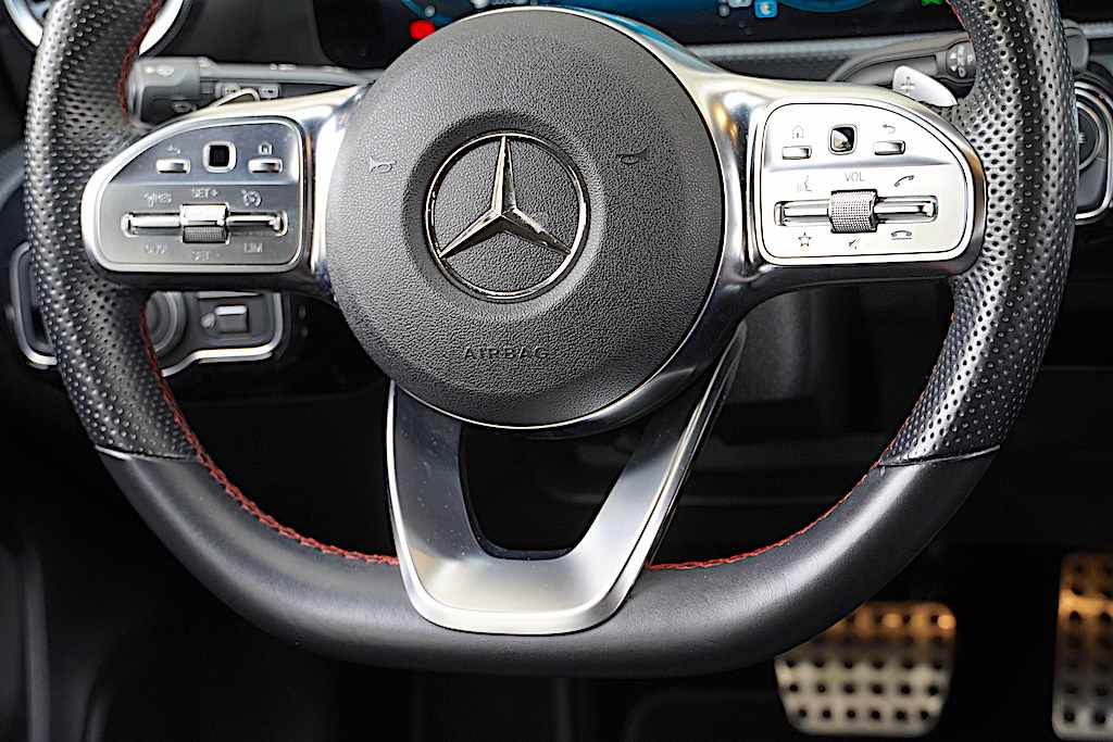 mercedes-benz-classe-a-a-250-e-2022-gasolina-1332cc