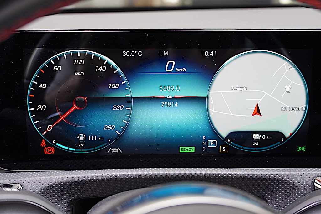 mercedes-benz-classe-a-a-250-e-2022-gasolina-1332cc