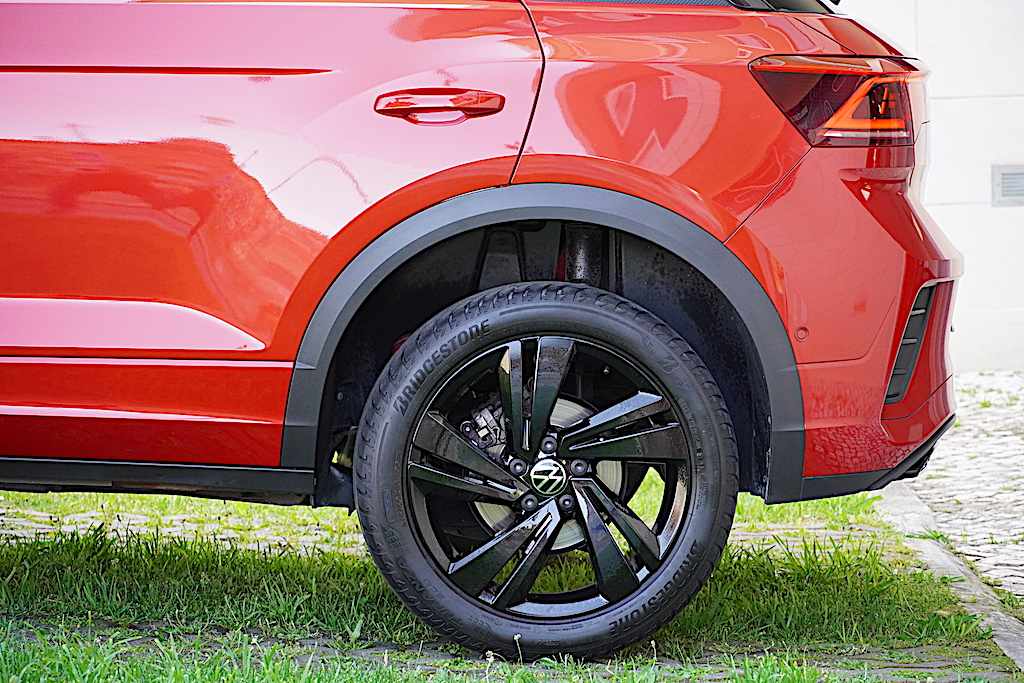 volkswagen-t-roc-2-0-tdi-2025-diesel-1968cc