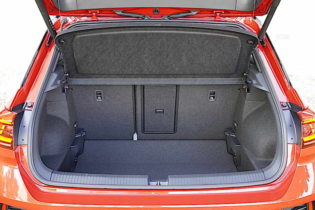 volkswagen-t-roc-2-0-tdi-2025-diesel-1968cc