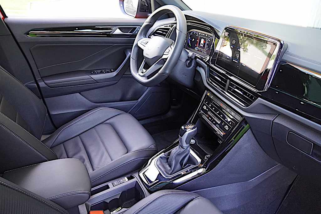 volkswagen-t-roc-2-0-tdi-2025-diesel-1968cc