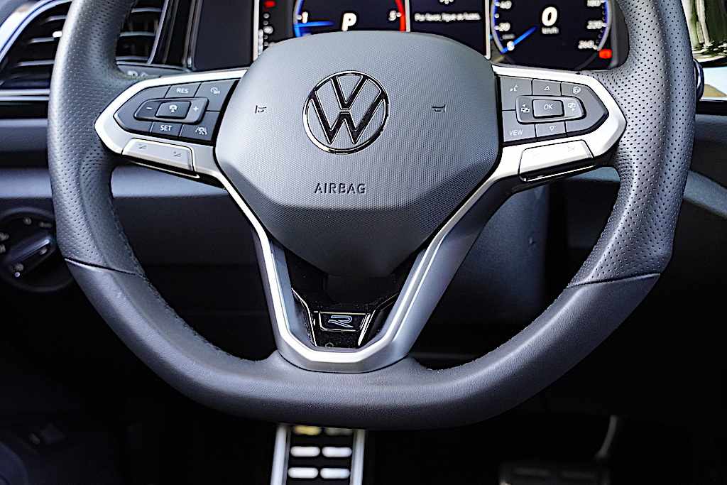 volkswagen-t-roc-2-0-tdi-2025-diesel-1968cc