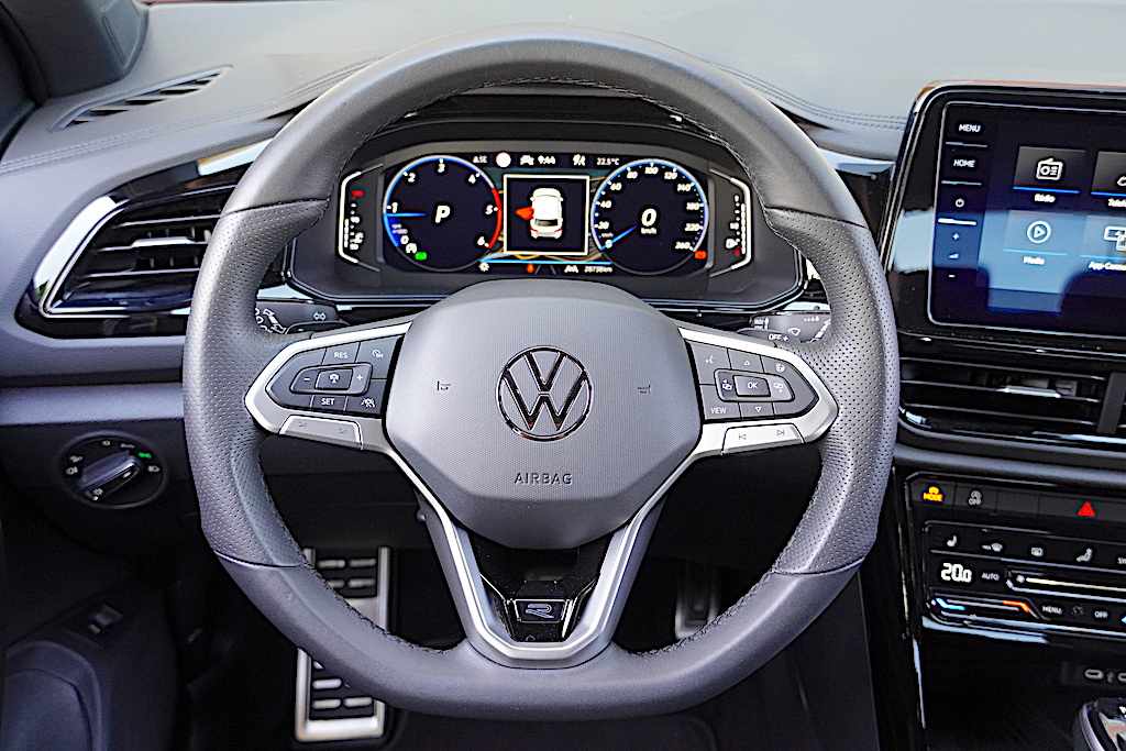 volkswagen-t-roc-2-0-tdi-2025-diesel-1968cc