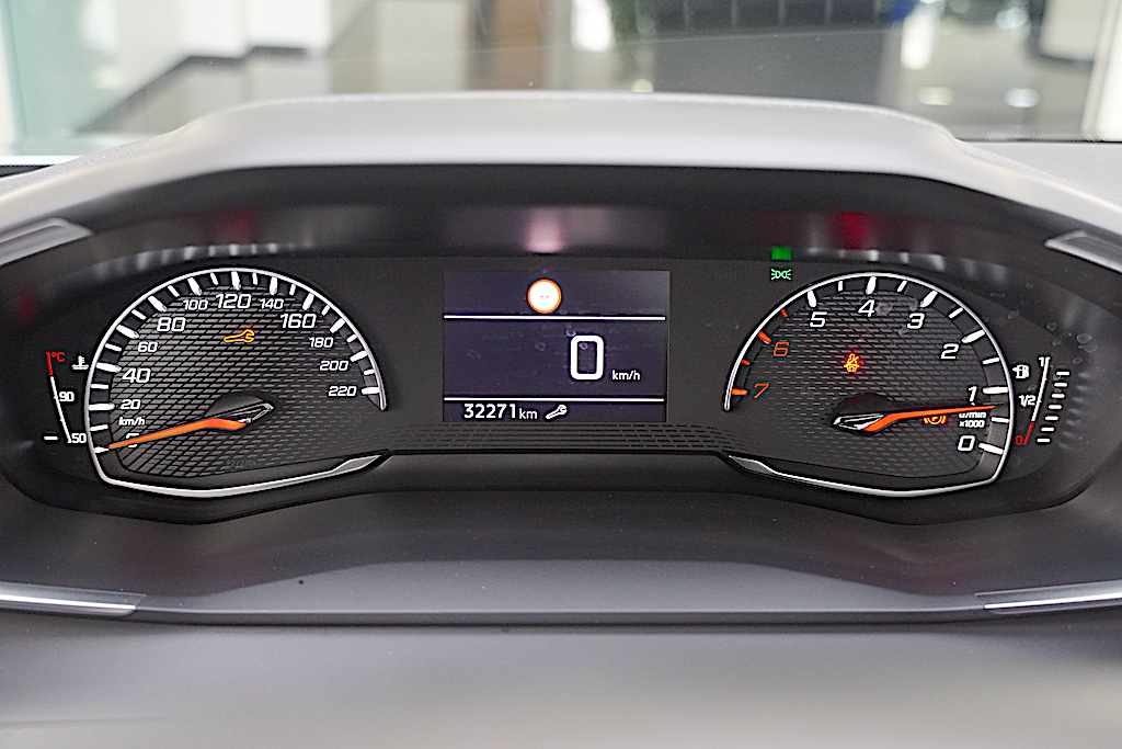 peugeot-2008-1-5-bluehdi-2022-diesel-1499cc