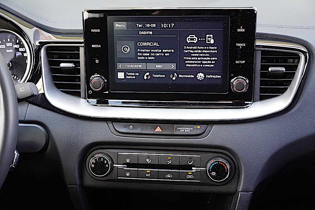 kia-ceed-1-6-crdi-2023-diesel-1598cc