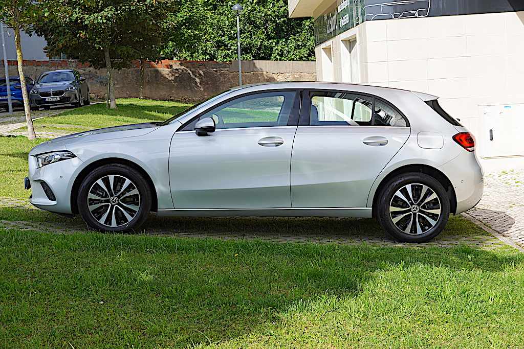 mercedes-benz-classe-a-a-250-e-2022-gasolina-1332cc