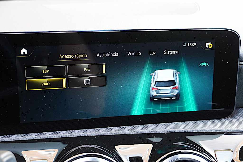 mercedes-benz-classe-a-a-250-e-2022-gasolina-1332cc
