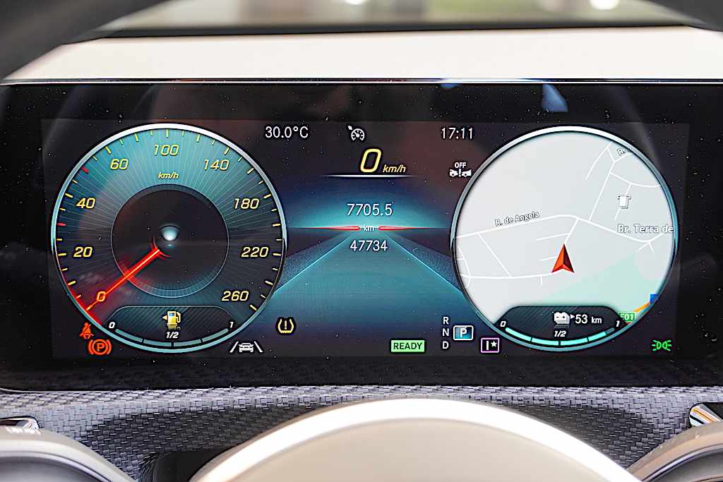 mercedes-benz-classe-a-a-250-e-2022-gasolina-1332cc