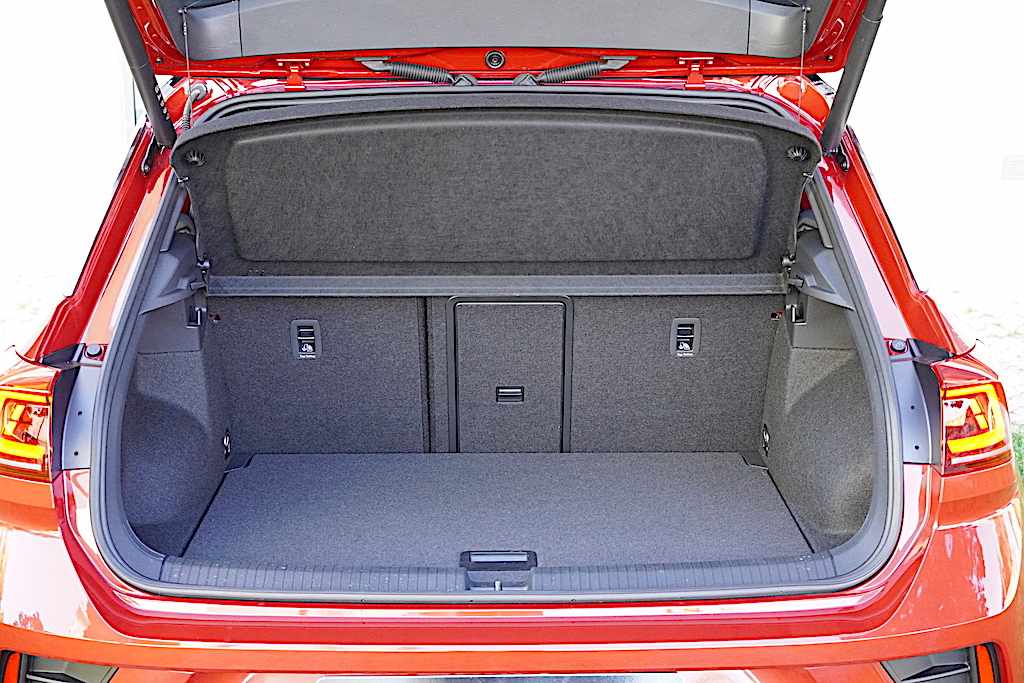 volkswagen-t-roc-1-5-tsi-2025-gasolina-1498cc