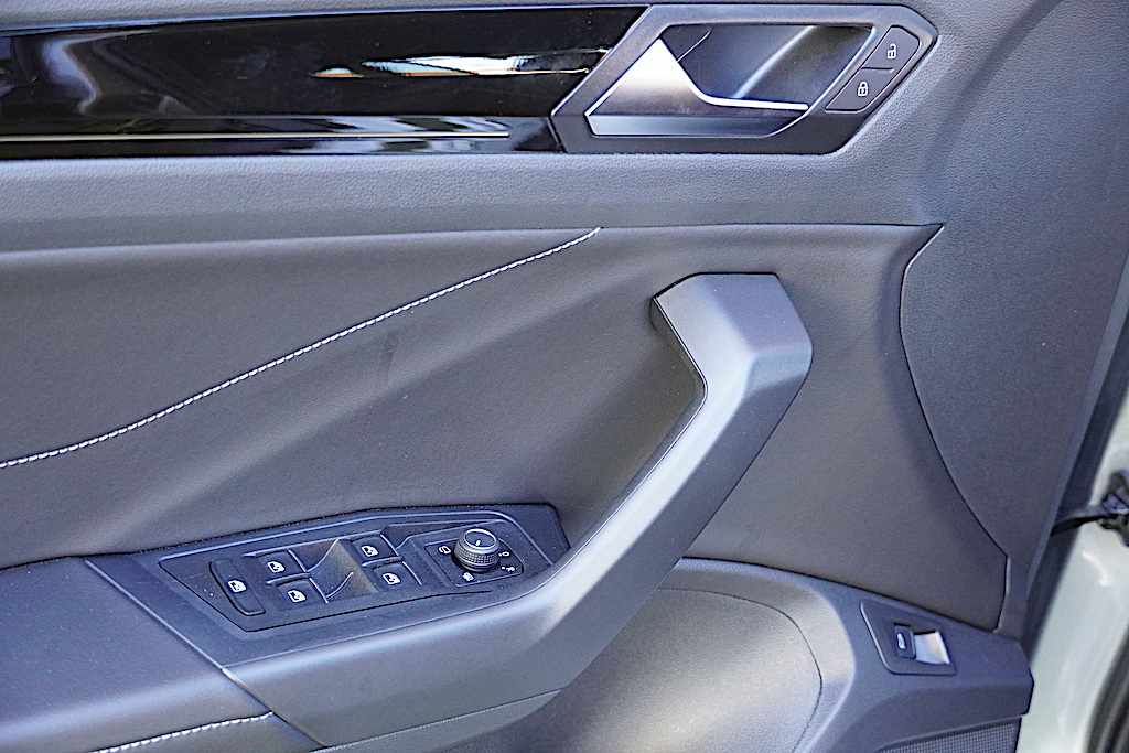 volkswagen-t-roc-1-5-tsi-2024-gasolina-1498cc