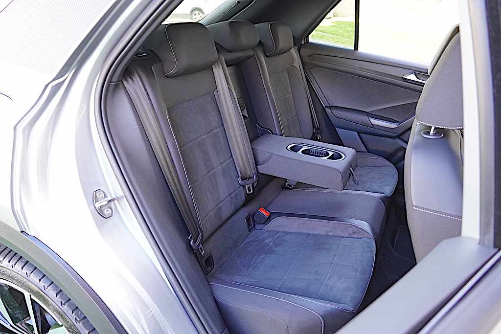 volkswagen-t-roc-1-5-tsi-2024-gasolina-1498cc