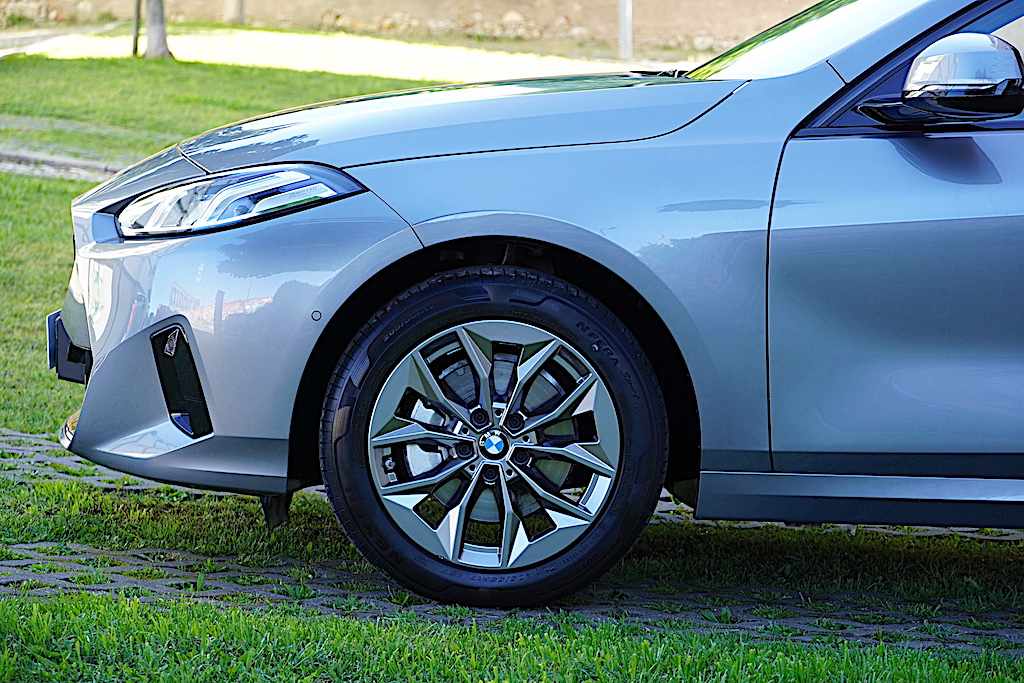 bmw-serie-1-118i-2025-gasolina-1499cc
