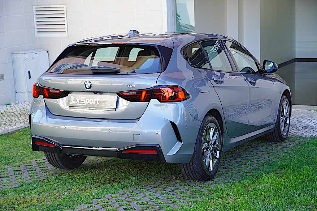 bmw-serie-1-118i-2025-gasolina-1499cc