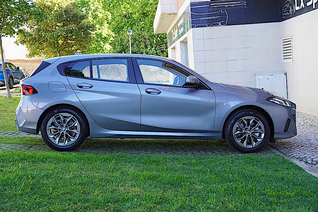 bmw-serie-1-118i-2025-gasolina-1499cc