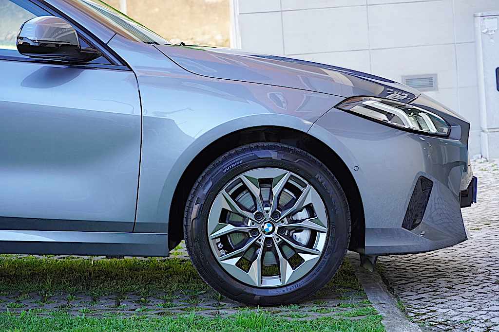 bmw-serie-1-118i-2025-gasolina-1499cc