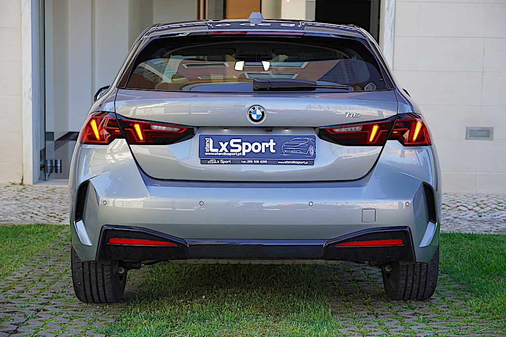 bmw-serie-1-118i-2025-gasolina-1499cc