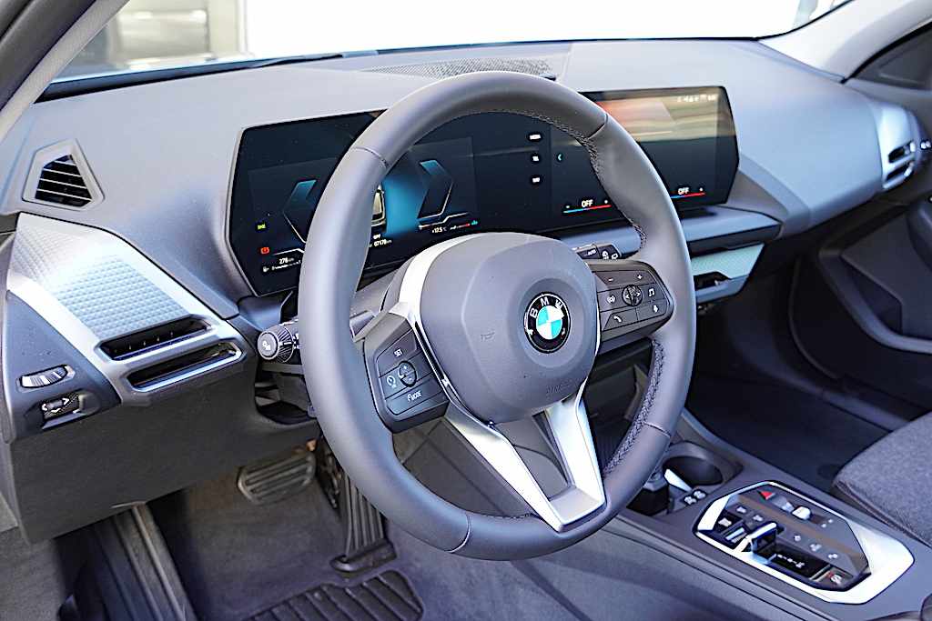 bmw-serie-1-118i-2025-gasolina-1499cc