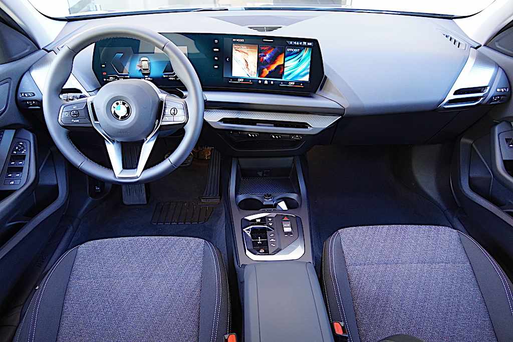 bmw-serie-1-118i-2025-gasolina-1499cc