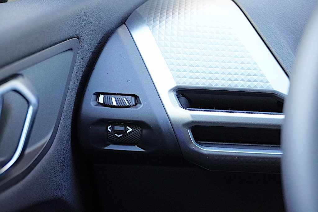 bmw-serie-1-118i-2025-gasolina-1499cc