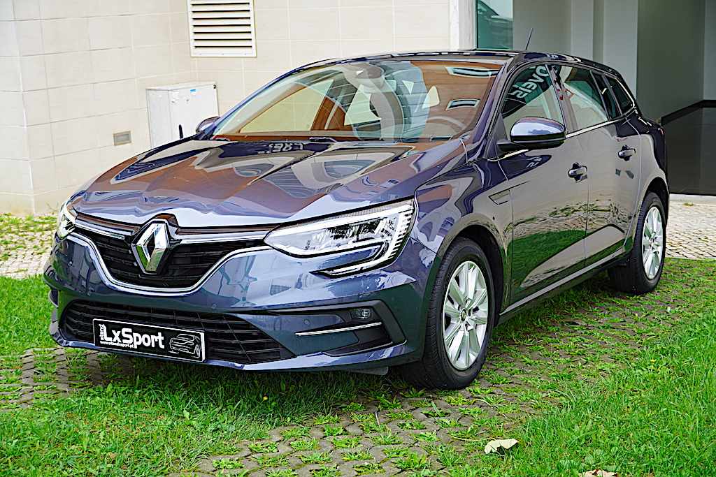 renault-megane-1-5-blue-dci-2023-diesel-1461cc