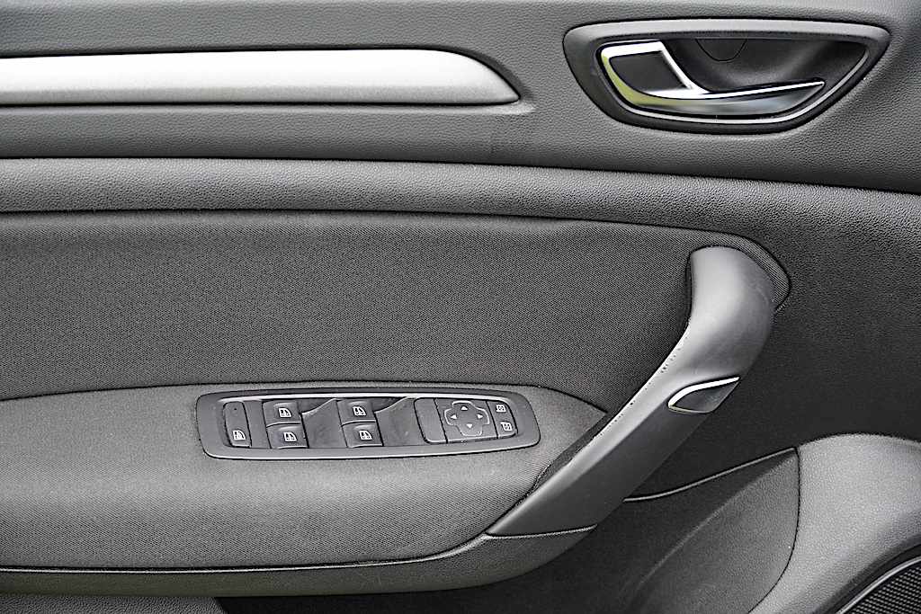 renault-megane-1-5-blue-dci-2023-diesel-1461cc