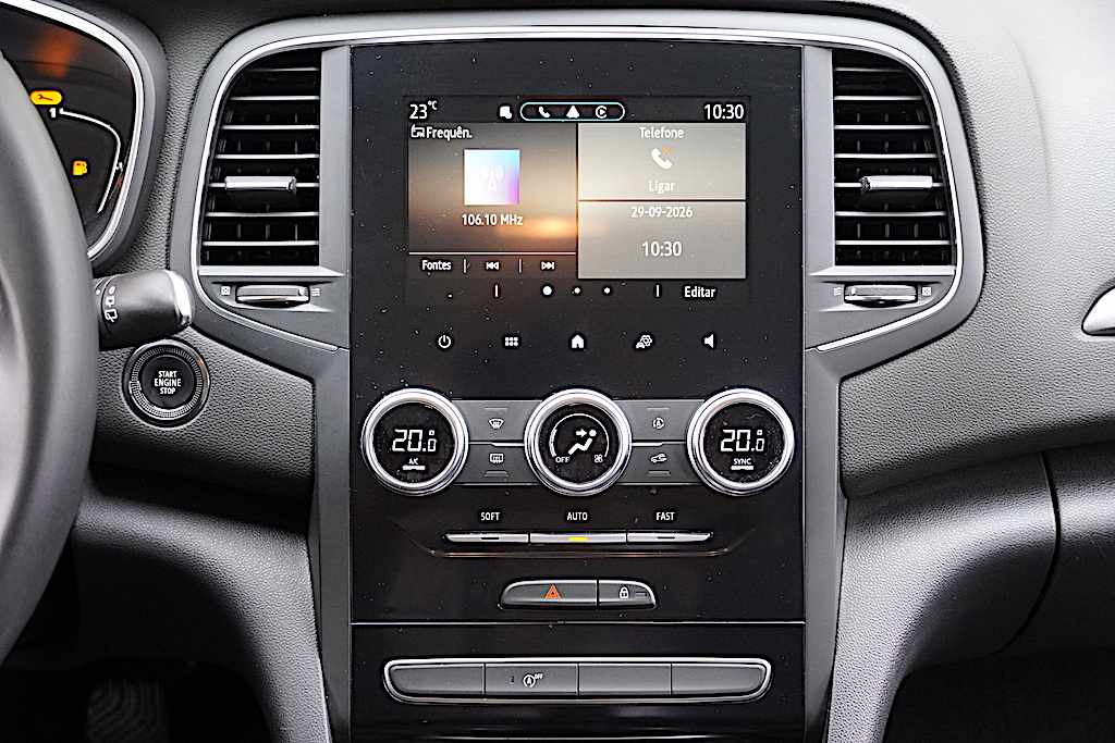 renault-megane-1-5-blue-dci-2023-diesel-1461cc