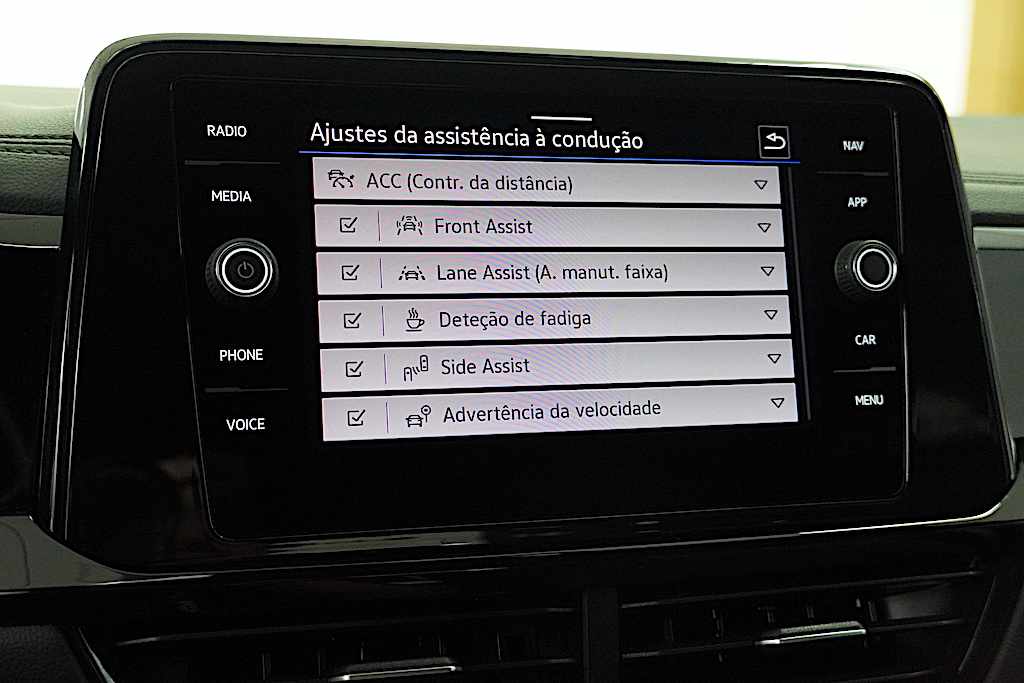 volkswagen-t-roc-1-0-tsi-2025-gasolina-999cc