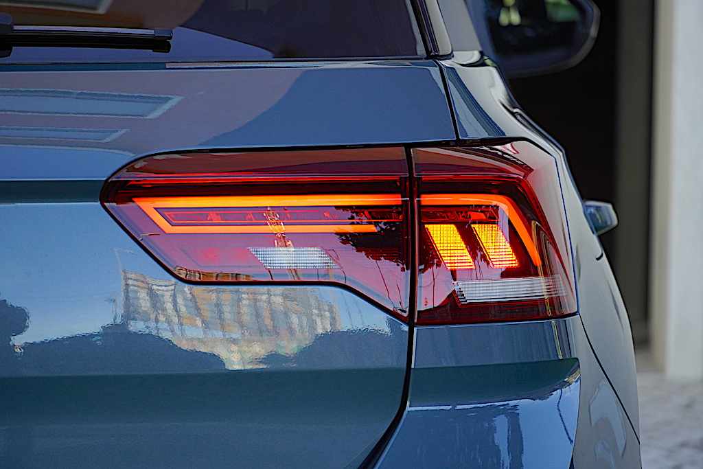 volkswagen-t-roc-1-0-tsi-2025-gasolina-999cc