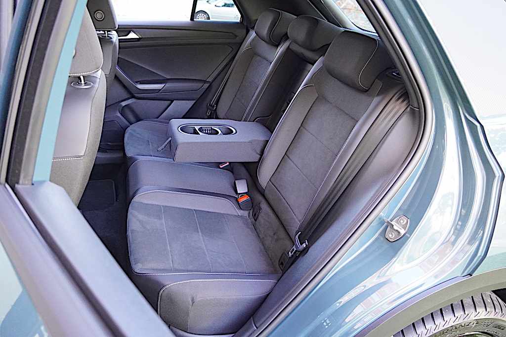 volkswagen-t-roc-1-0-tsi-2025-gasolina-999cc