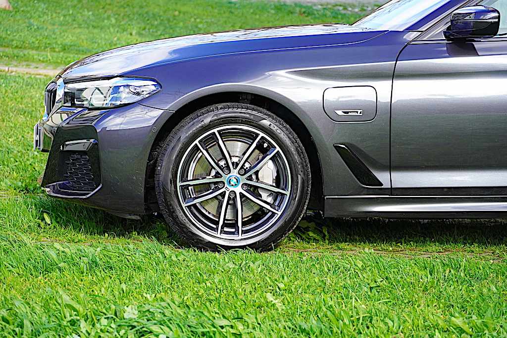 bmw-serie-5-530e-2023-gasolina-1998cc