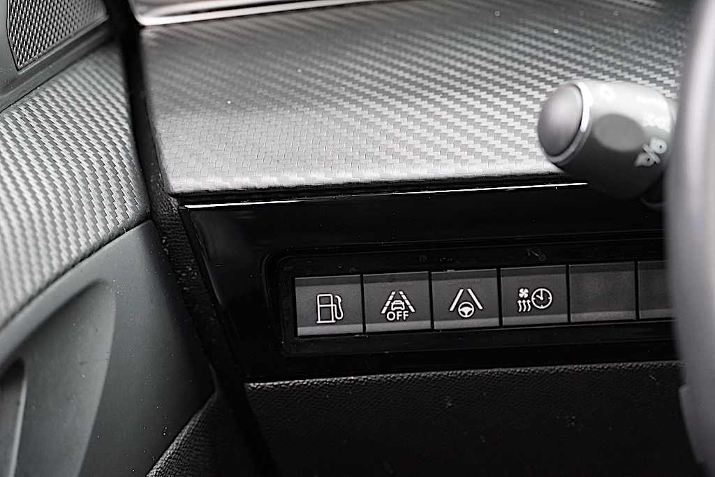 peugeot-508-1-6-hybrid-2023-gasolina-1598cc