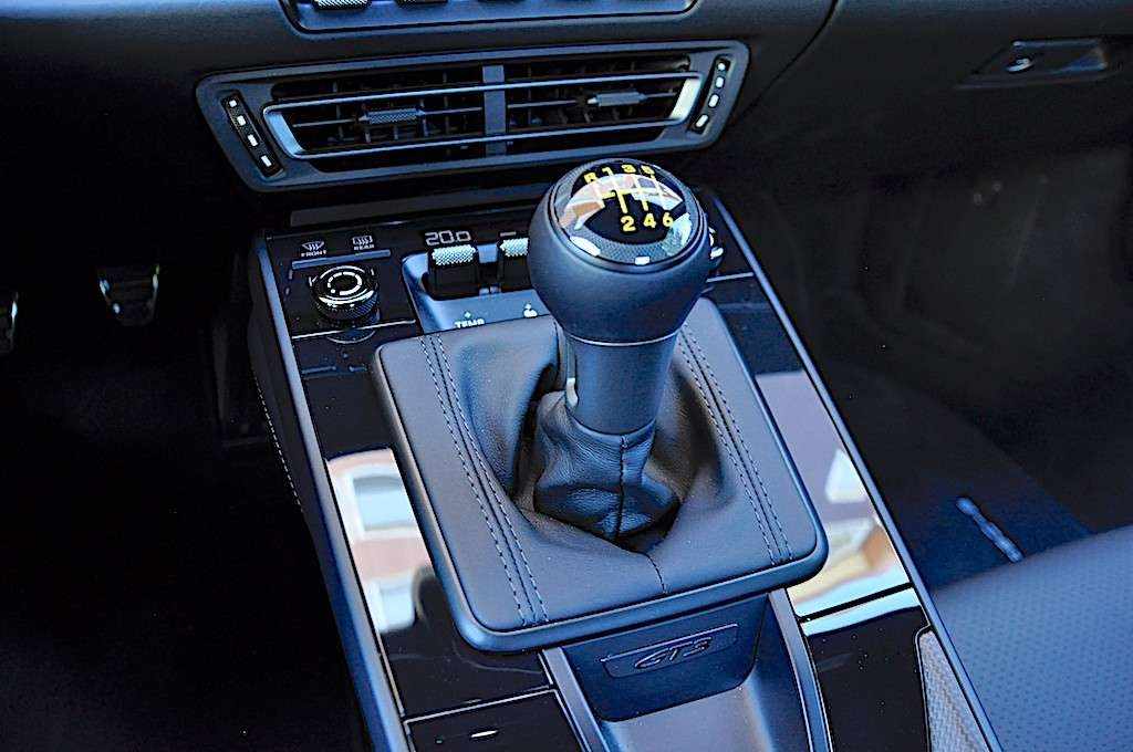 porsche-911-2023-gasolina-3996cc