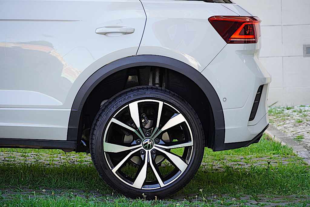 volkswagen-t-roc-2-0-tdi-2024-diesel-1968cc