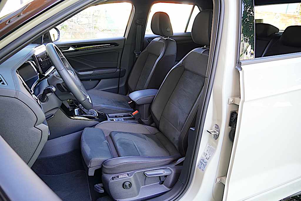 volkswagen-t-roc-2-0-tdi-2024-diesel-1968cc