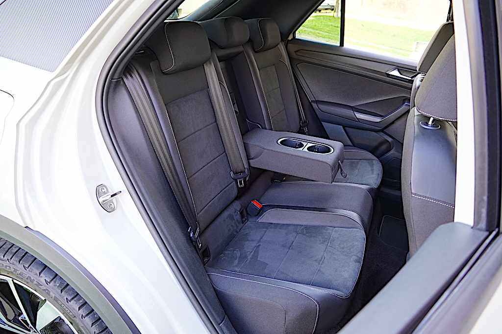 volkswagen-t-roc-2-0-tdi-2024-diesel-1968cc