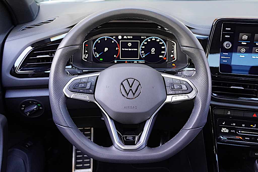 volkswagen-t-roc-2-0-tdi-2024-diesel-1968cc