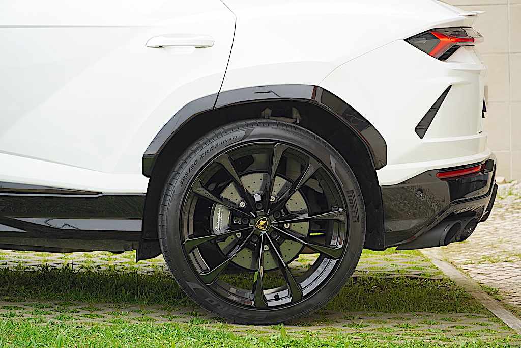 lamborghini-urus-performante-2023-gasolina-3996cc